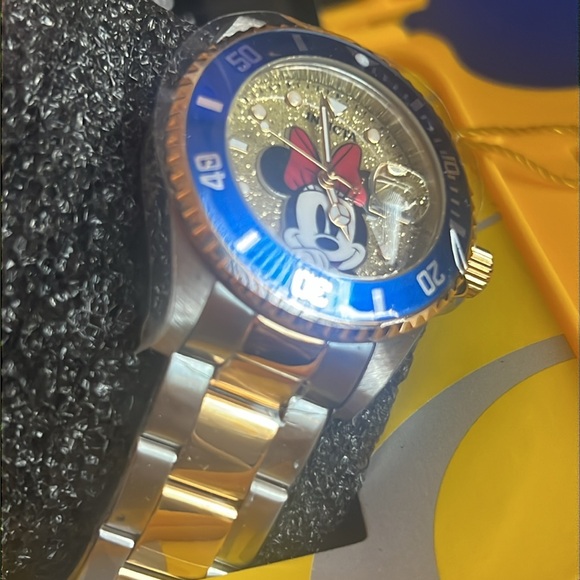 Invicta / Disney Limited Edition Minnie Mouse Lady
Ladies Watch Quartz - Picture 3 of 13
